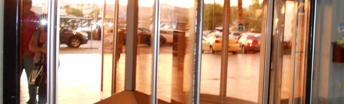 Storefront Glass Repair Cost in New Port Richey, FL